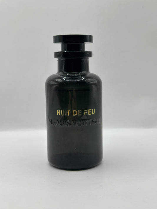 Ausstellungsstück - LOUIS VUITTON NUIT DE FEU - 90% voll mit Box