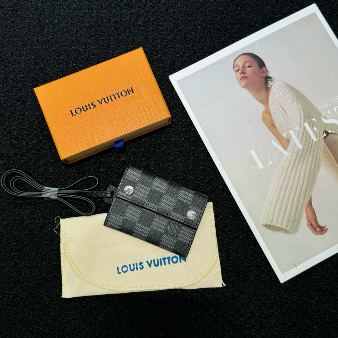 LOUIS VUITTON CARDHOLDER NECKLACE – Full Set  - 1:1 HIGH END