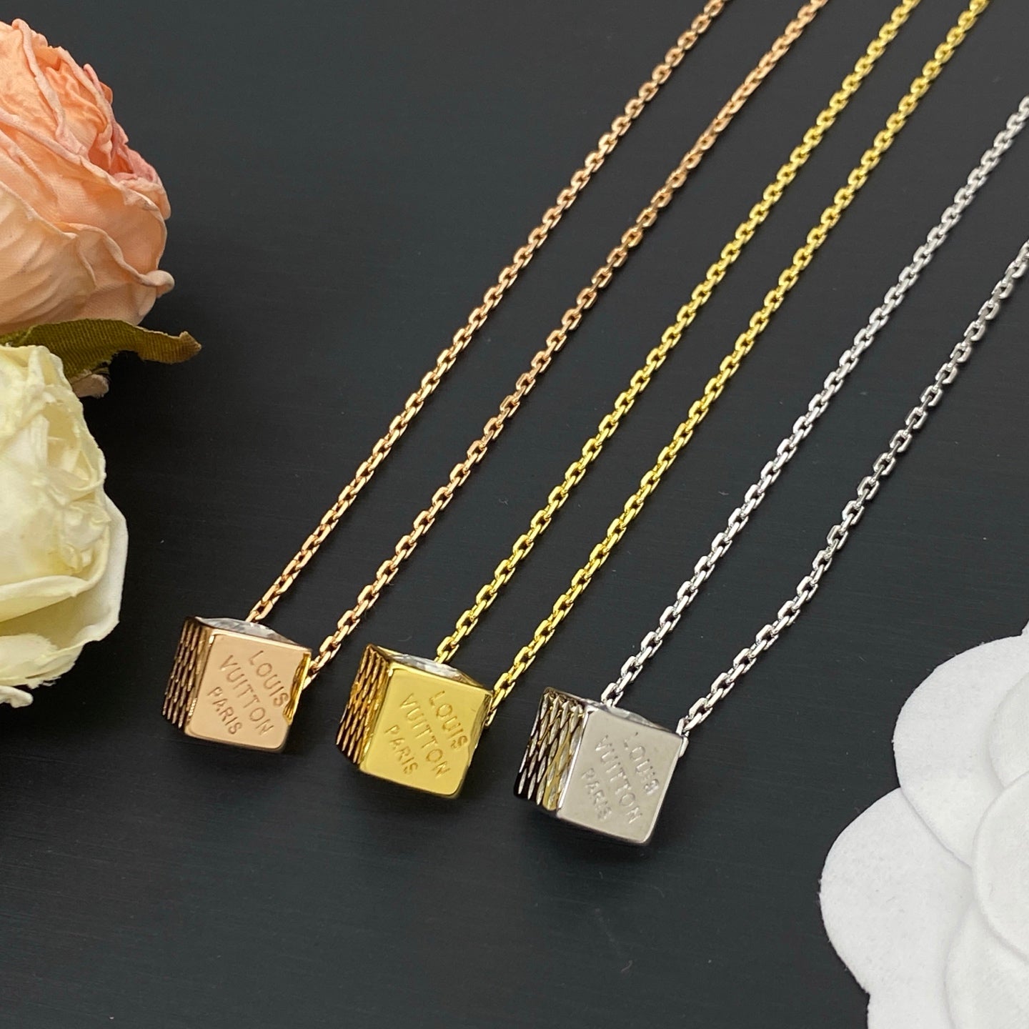 LOUIS VUITTON LV CUBE NECKLACE – FULL SET - 1:1 HIGH END