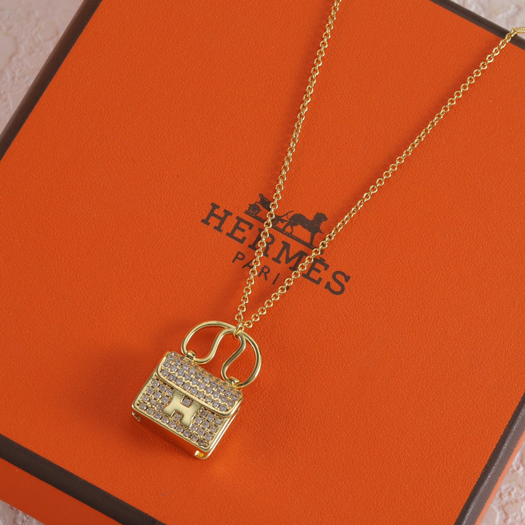 HERMÈS AMULETTES CONSTRANCE PENDANT NECKLACE – Full Set - 1:1 HIGH END