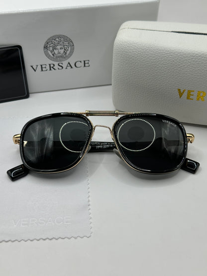 Versace Sonnenbrille in Roségold mit dunkle Gläser V2
