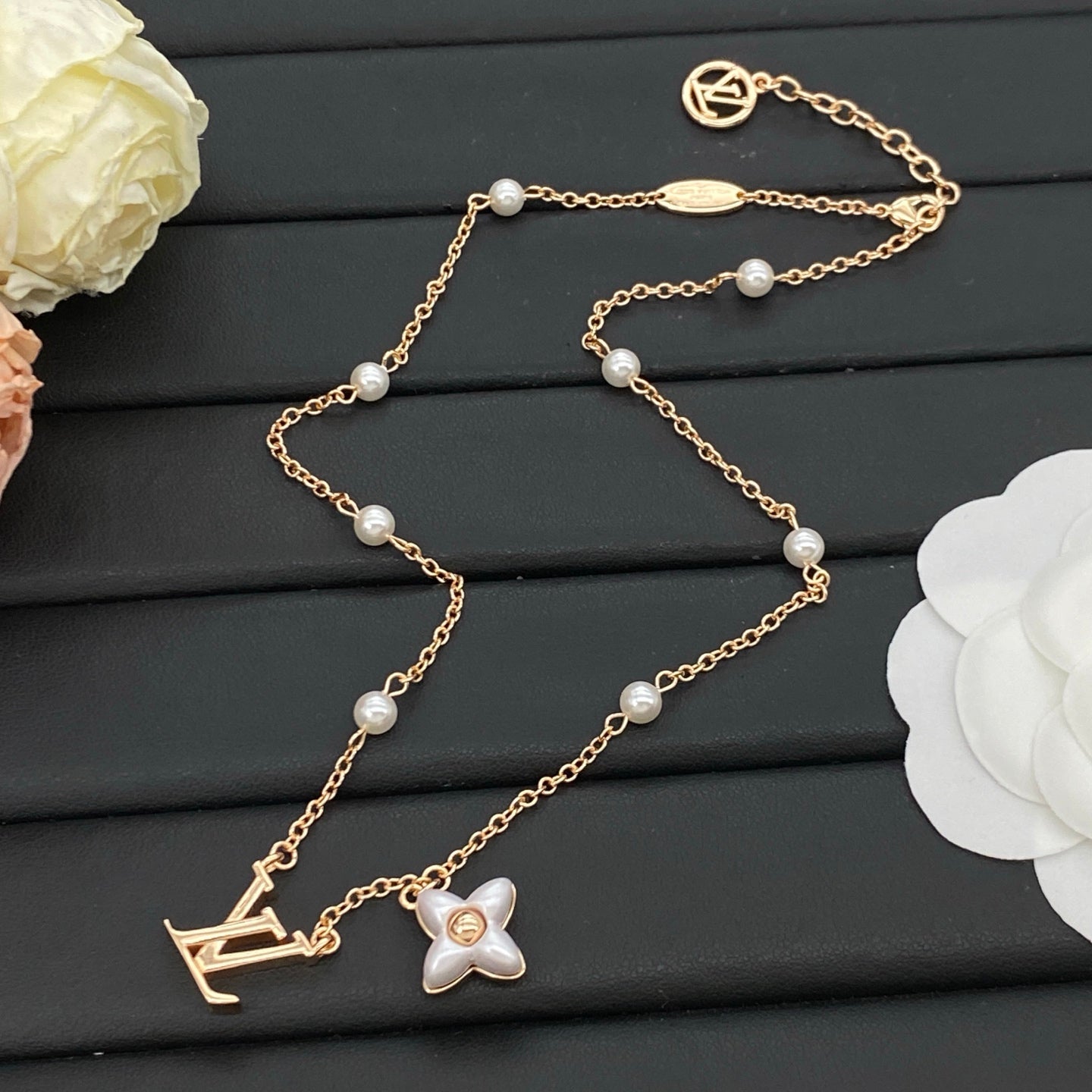 LOUIS VUITTON COLOR BLOSSOM PEARL NECKLACE & BRACELET SET – FULL SET – 1:1 HIGH END