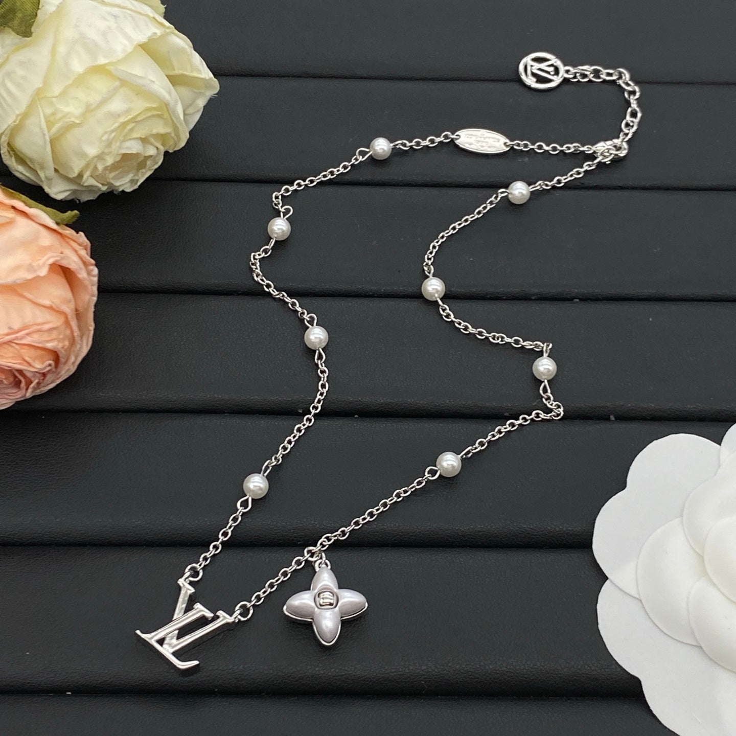 LOUIS VUITTON COLOR BLOSSOM PEARL NECKLACE & BRACELET SET – FULL SET – 1:1 HIGH END