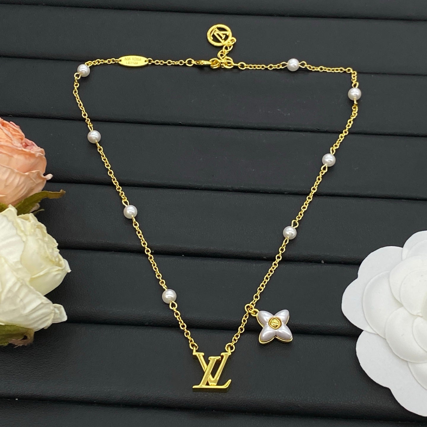 LOUIS VUITTON COLOR BLOSSOM PEARL NECKLACE & BRACELET SET – FULL SET – 1:1 HIGH END