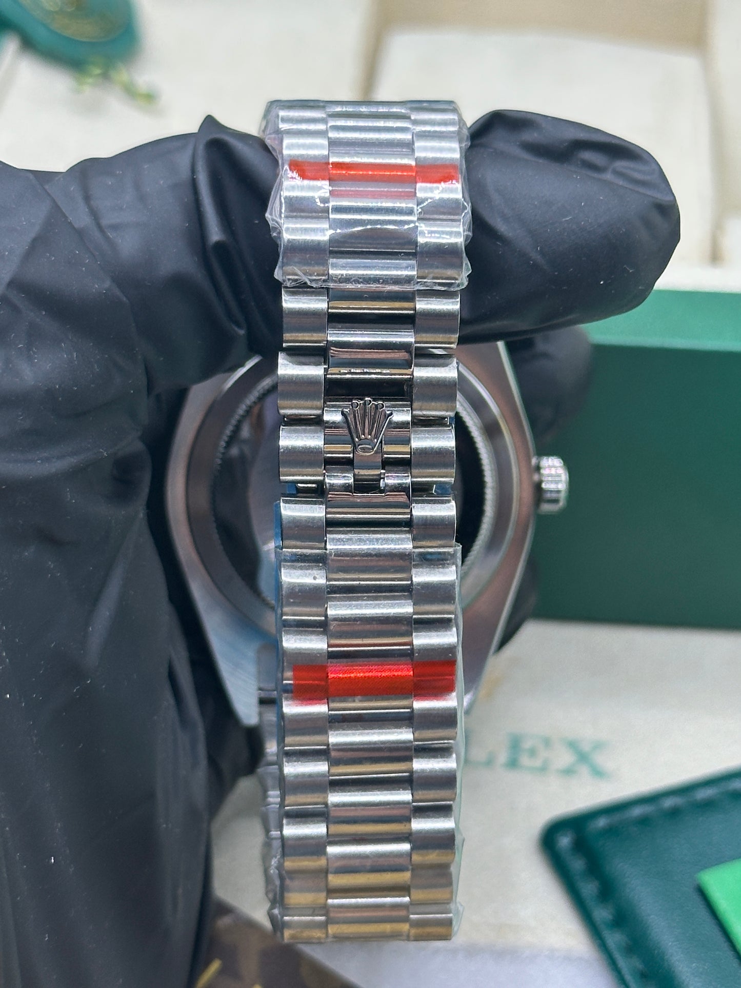 Rolex Day-Date Full Diamond Dial and Bezel, 40mm White Gold President - U1 FACTORY - AUTOMATIK
