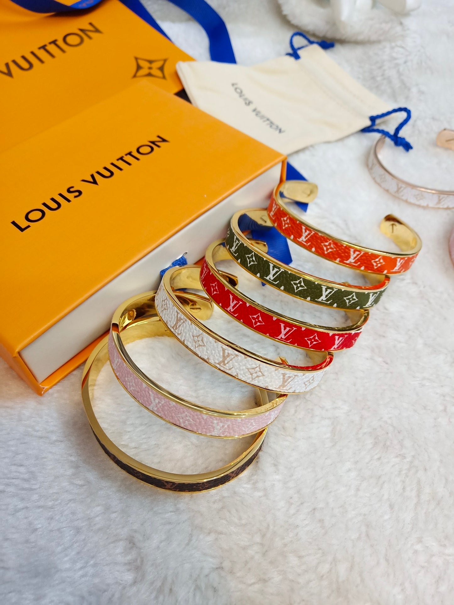 LOUIS VUITTON LONCK WILD BRACELET – Full Set  - 1:1 HIGH END