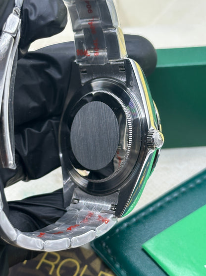 U1 Factory Rolex Datejust, 41mm Stahl, Perlmutt-Zifferblatt mit Diamantindizes, geriffelte Lünette - Automatik