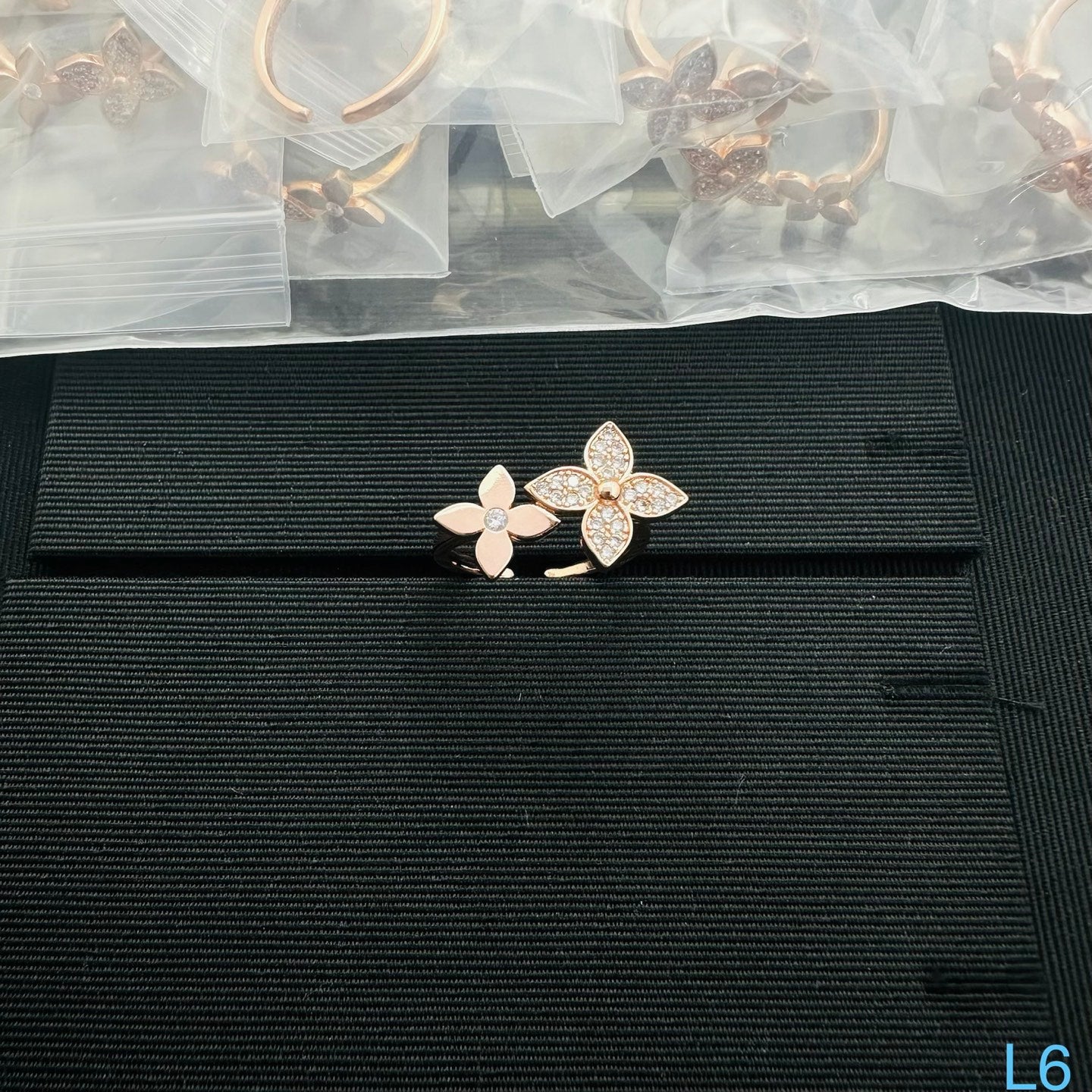 LOUIS VUITTON IDYLLE BLOSSOM RING – Full Set - 1:1 HIGH END