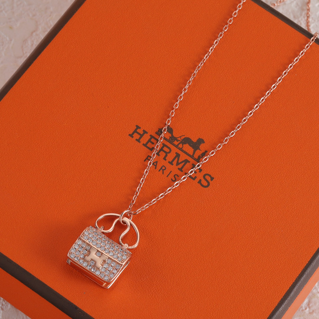 HERMÈS AMULETTES CONSTRANCE PENDANT NECKLACE – Full Set - 1:1 HIGH END