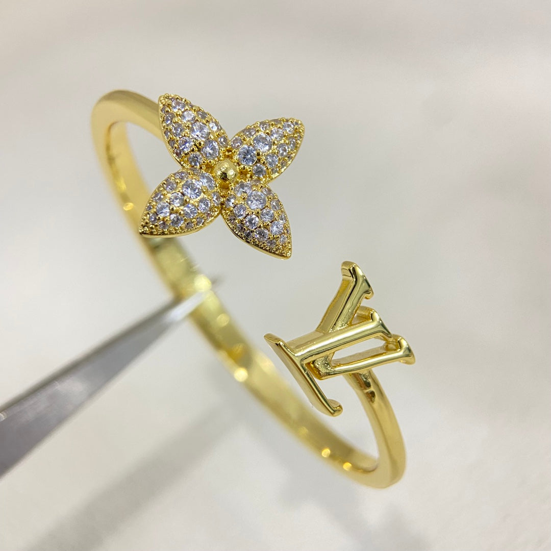 LOUIS VUITTON LOUISETTE SIGNATURE STRASS BRACELET – Full Set  - 1:1 HIGH END