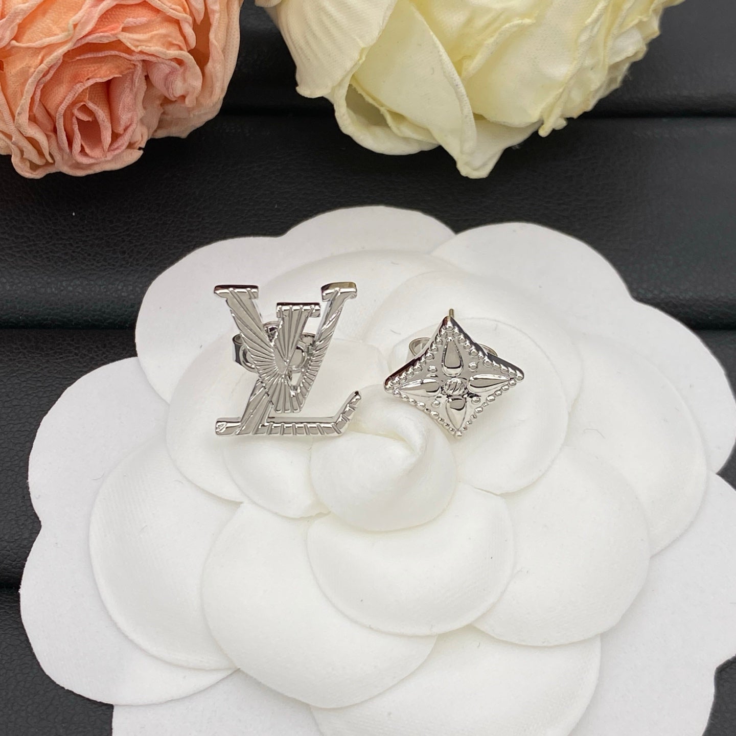 LOUIS VUITTON LV HERITAGE EARRINGS – Full Set - 1:1 HIGH END