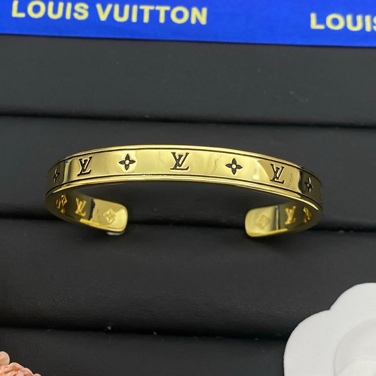 LOUIS VUITTON LV SPIKE – Full Set - 1:1 HIGH END