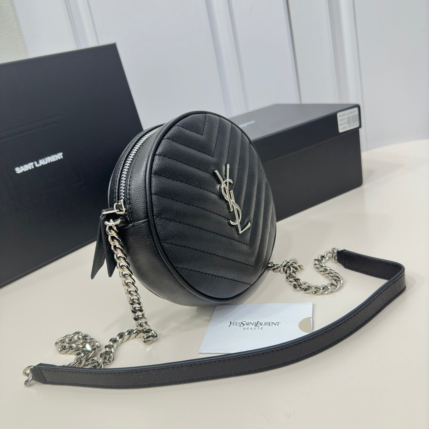 SAINT LAURENT Grain De Poudre Matelasse Chevron Quilted Round Vinyle Camera Bag - 1:1 HIGH END