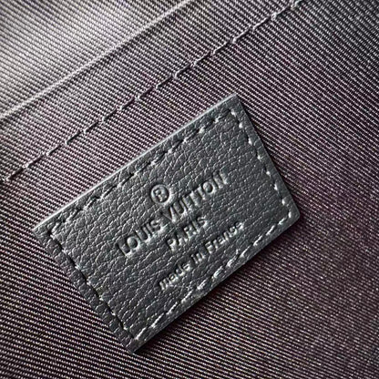 Louis Vuitton Pochette Voyage MM – Monogram Empreinte Noir - Bag / Black 1:1