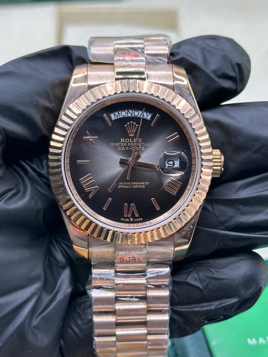 Rolex Day-Date Black Roman Dial, 40mm Yellow Gold President - U1 FACTORY - AUTOMATIK