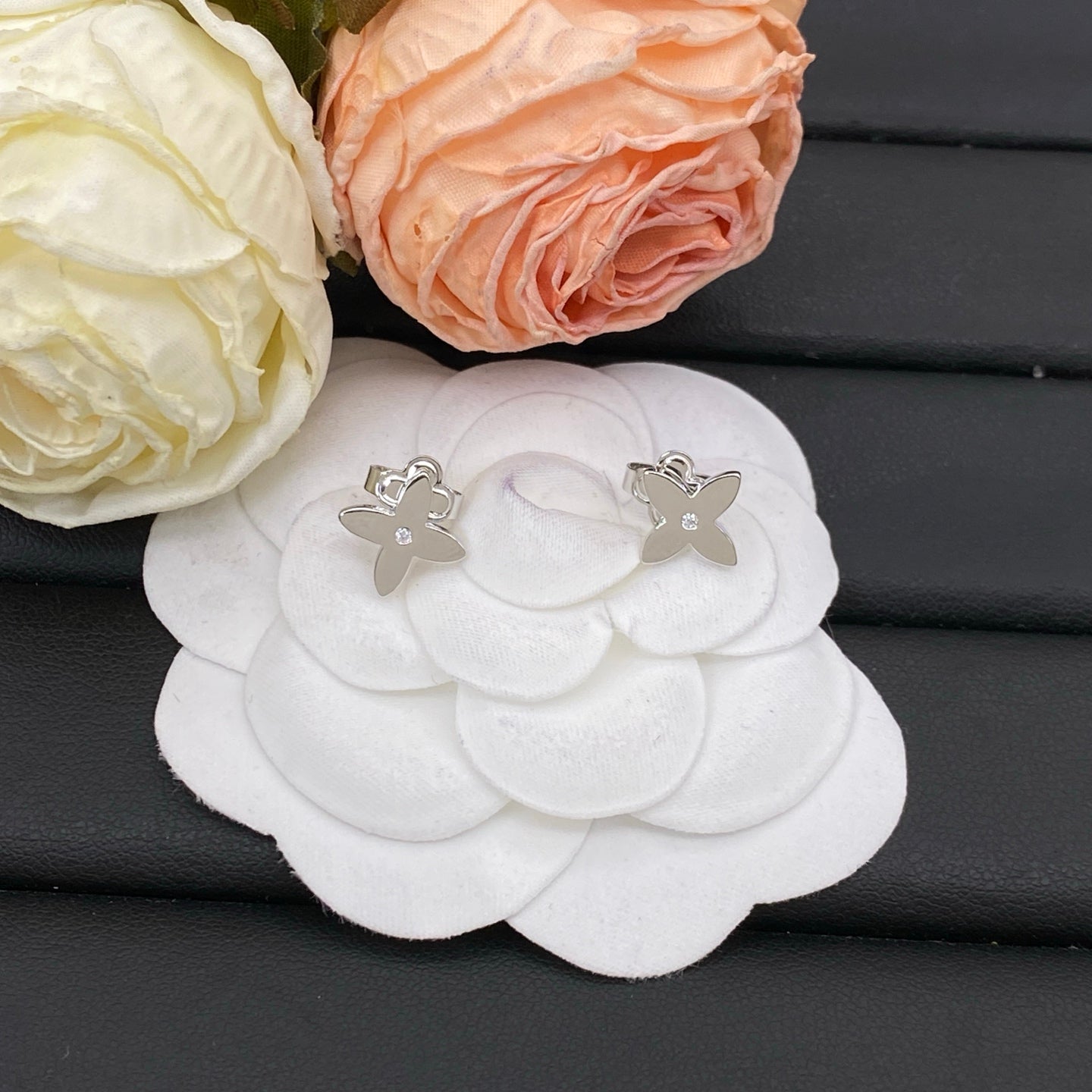 LOUIS VUITTON IDYLLE BLOSSOM EARRINGS – Full Set - 1:1 HIGH END