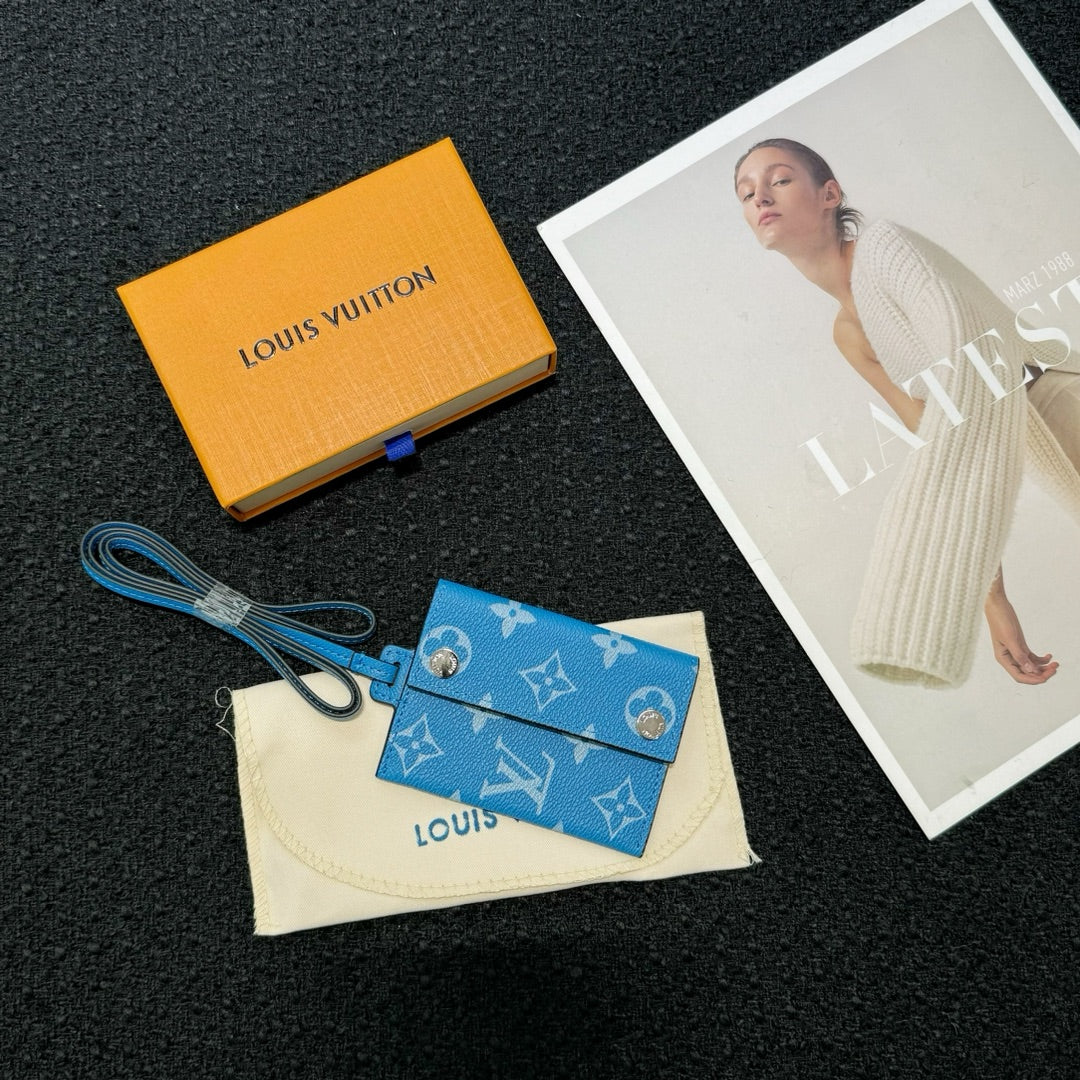 LOUIS VUITTON CARDHOLDER NECKLACE – Full Set  - 1:1 HIGH END