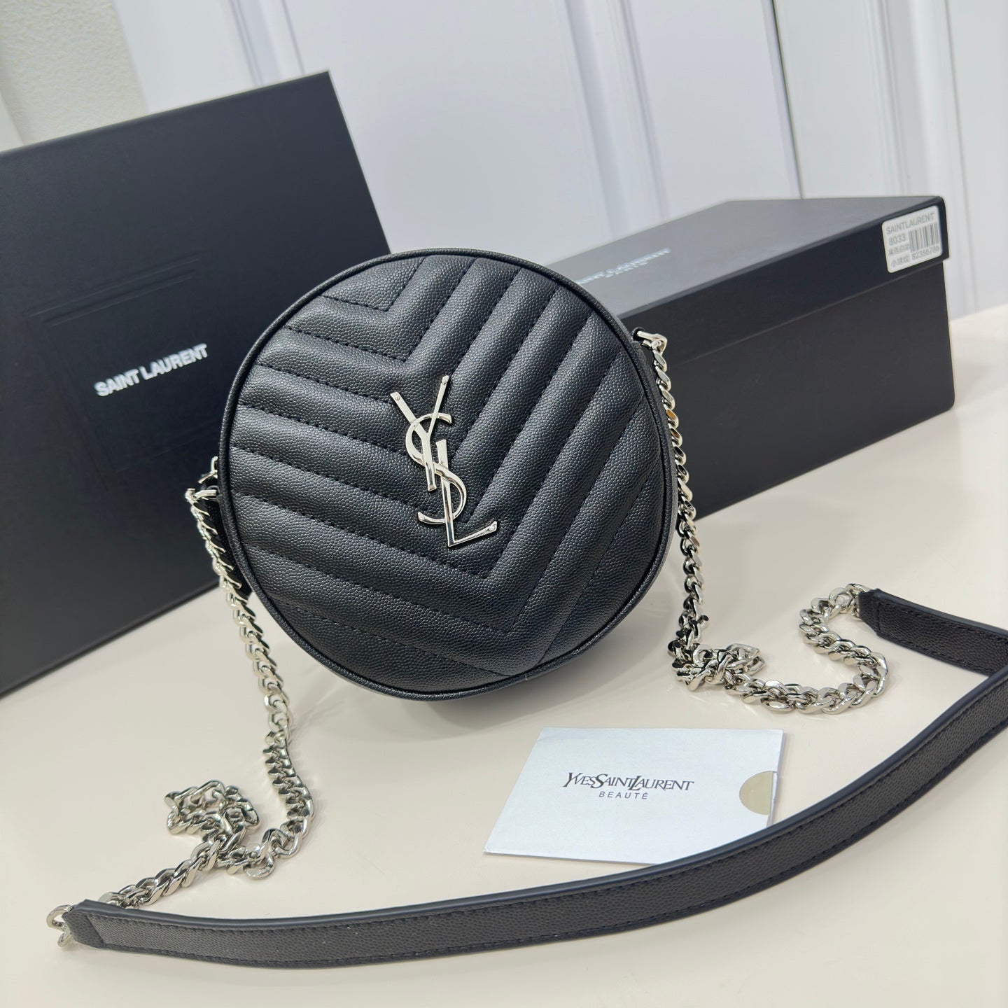SAINT LAURENT Grain De Poudre Matelasse Chevron Quilted Round Vinyle Camera Bag - 1:1 HIGH END