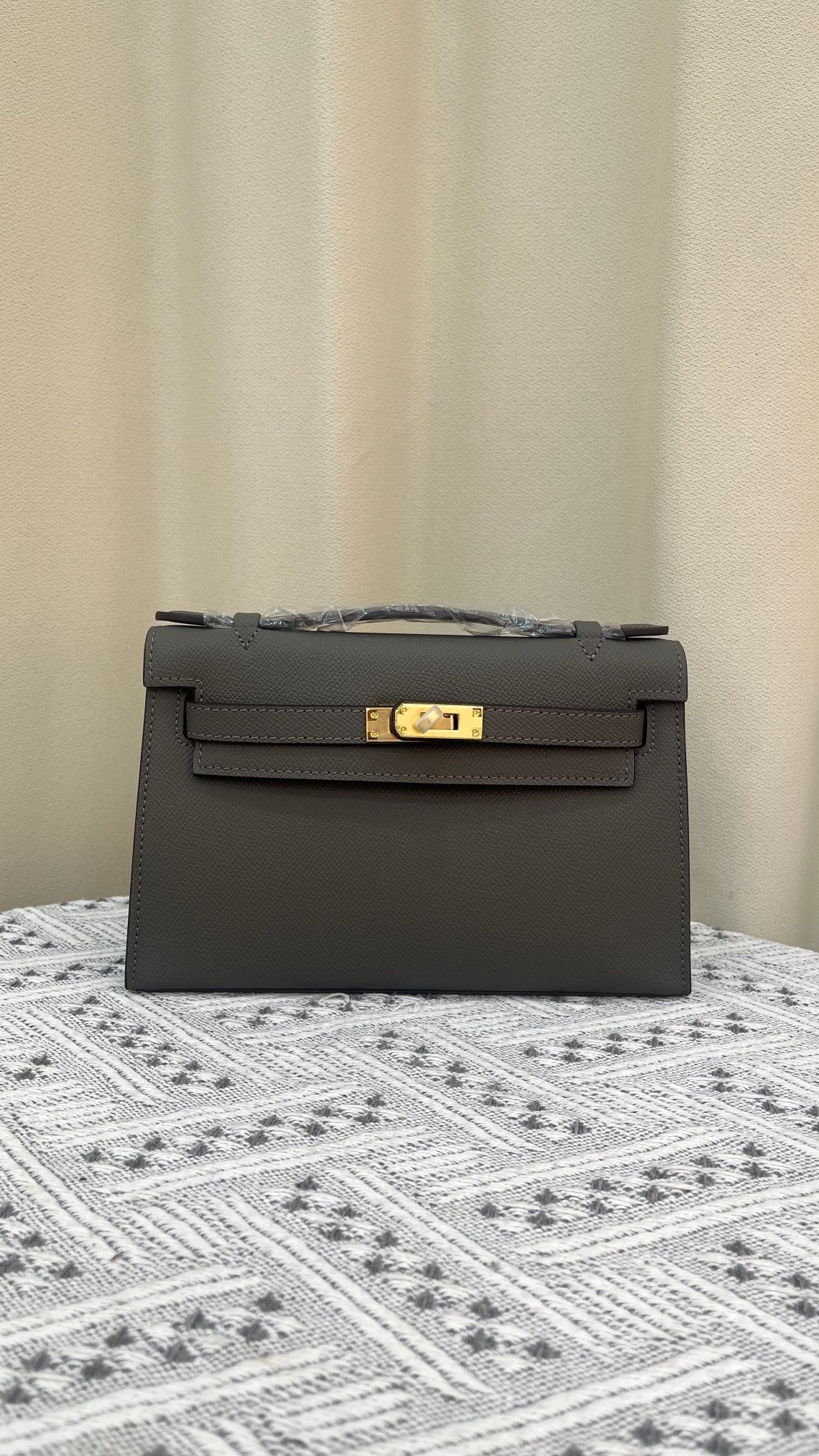 HERMÈS KELLY POCHETTE ARDOISE SWIFT GOLD HARDWARE 22CM  - 1:1 HIGH END