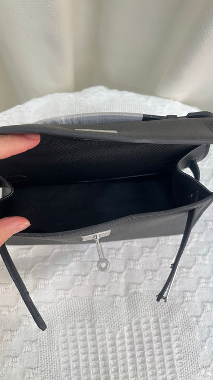 HERMÈS KELLY POCHETTE ARDOISE SWIFT SILVER HARDWARE 22CM  - 1:1 HIGH END
