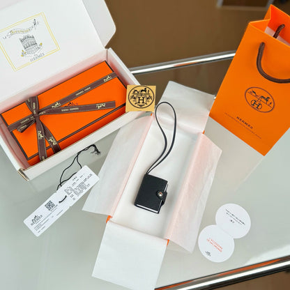 HERMÈS CARMEN NOTEBOOK CHARM – FULL SET – 1:1 HIGH END