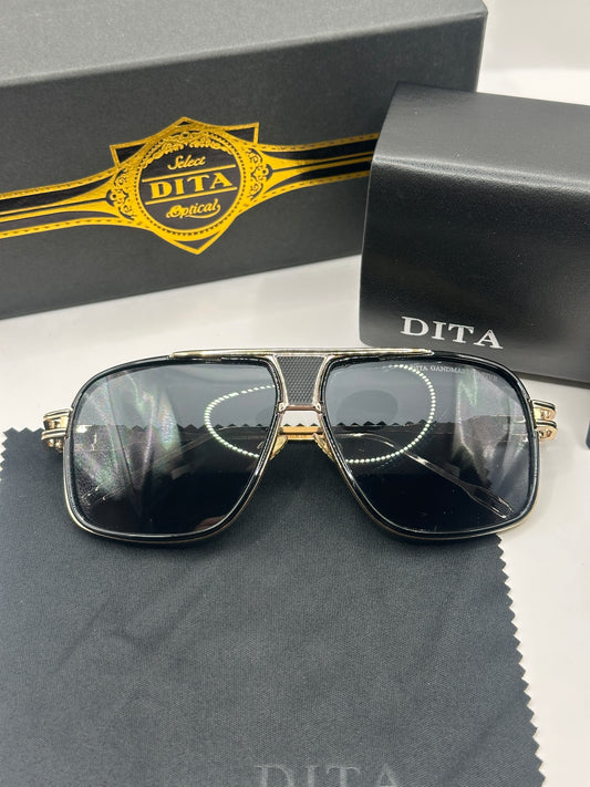 Dita Sonnenbrille in Gold mit helle Gläser D1