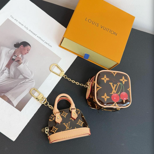 LOUIS VUITTON SCHLÜSSELANHÄNGER / KEYCHAIN SET - MIT BOX - HIGH END 1:1