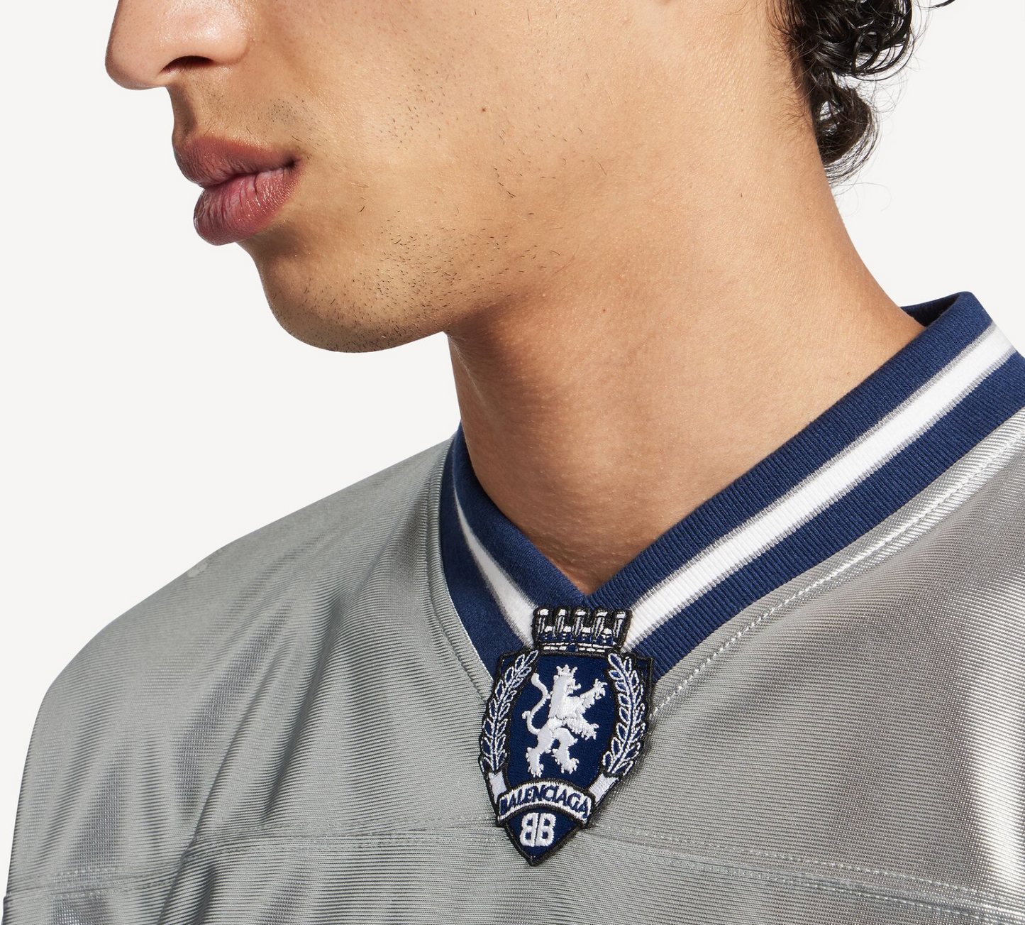 BALENCIAGA FOOTBALL V-NECK T-SHIRT - 1:1 HIGH END