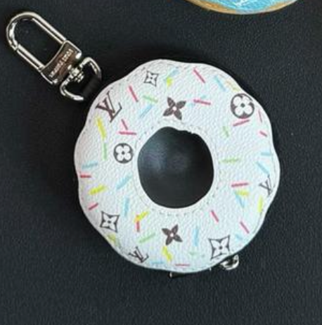 LOUIS VUITTON SCHLÜSSELANHÄNGER / KEYCHAIN SET - MIT BOX - HIGH END 1:1