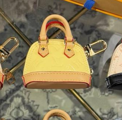 LOUIS VUITTON SCHLÜSSELANHÄNGER / KEYCHAIN SET - MIT BOX - HIGH END 1:1