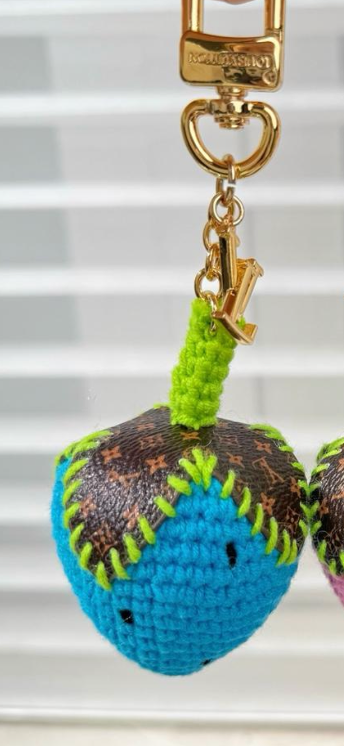 LOUIS VUITTON SCHLÜSSELANHÄNGER / KEYCHAIN SET - MIT BOX - HIGH END 1:1