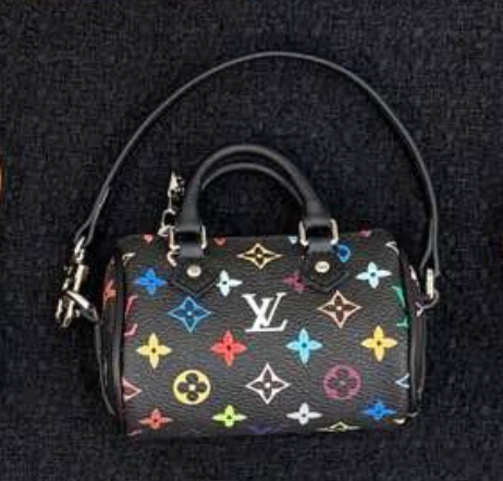 LOUIS VUITTON SCHLÜSSELANHÄNGER / KEYCHAIN SET - MIT BOX - HIGH END 1:1