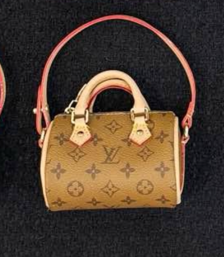 LOUIS VUITTON SCHLÜSSELANHÄNGER / KEYCHAIN SET - MIT BOX - HIGH END 1:1