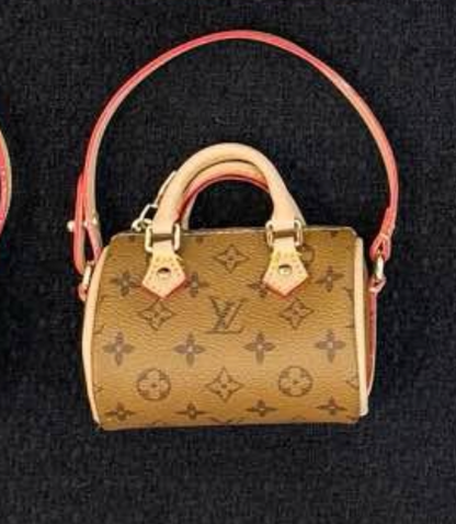 LOUIS VUITTON SCHLÜSSELANHÄNGER / KEYCHAIN SET - MIT BOX - HIGH END 1:1