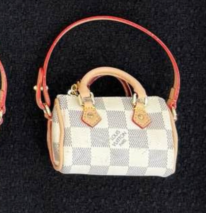 LOUIS VUITTON SCHLÜSSELANHÄNGER / KEYCHAIN SET - MIT BOX - HIGH END 1:1
