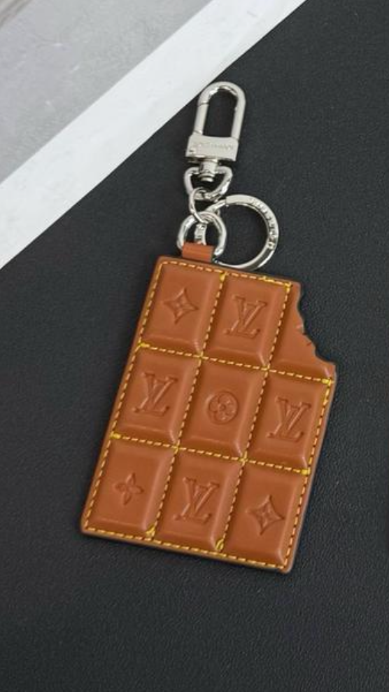 LOUIS VUITTON SCHLÜSSELANHÄNGER / KEYCHAIN SET - MIT BOX - HIGH END 1:1