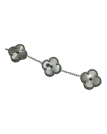 Van Cleef & Arpels Alhambra Armband mit Kleeblättern Silber