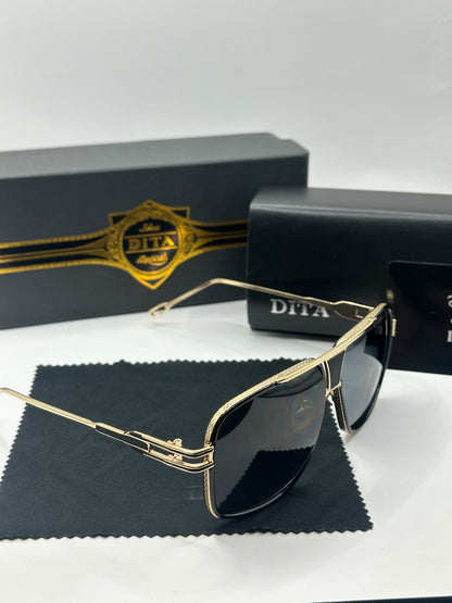 Dita Sonnenbrille in Gold mit helle Gläser D1