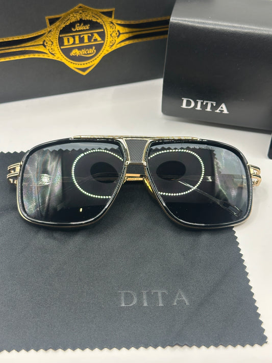 Dita Sonnenbrille in Gold mit dunkle Gläser D2
