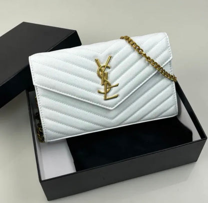 SAINT LAURENT CASSANDRE ENVELOPE CHAIN WALLET IN GRAIN DE POUDRE LEATHER - mit Box – 1:1 HIGH END
