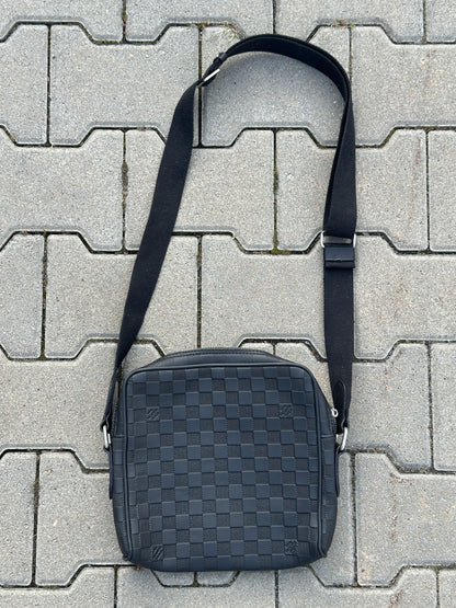 LOUIS VUITTON UMHÄNGETASCHE DAMIER IN SCHWARZ 1:1 REPLICA | PU LEDER