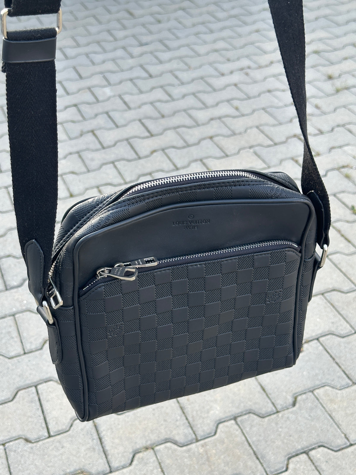 LOUIS VUITTON UMHÄNGETASCHE DAMIER IN SCHWARZ 1:1 REPLICA | PU LEDER