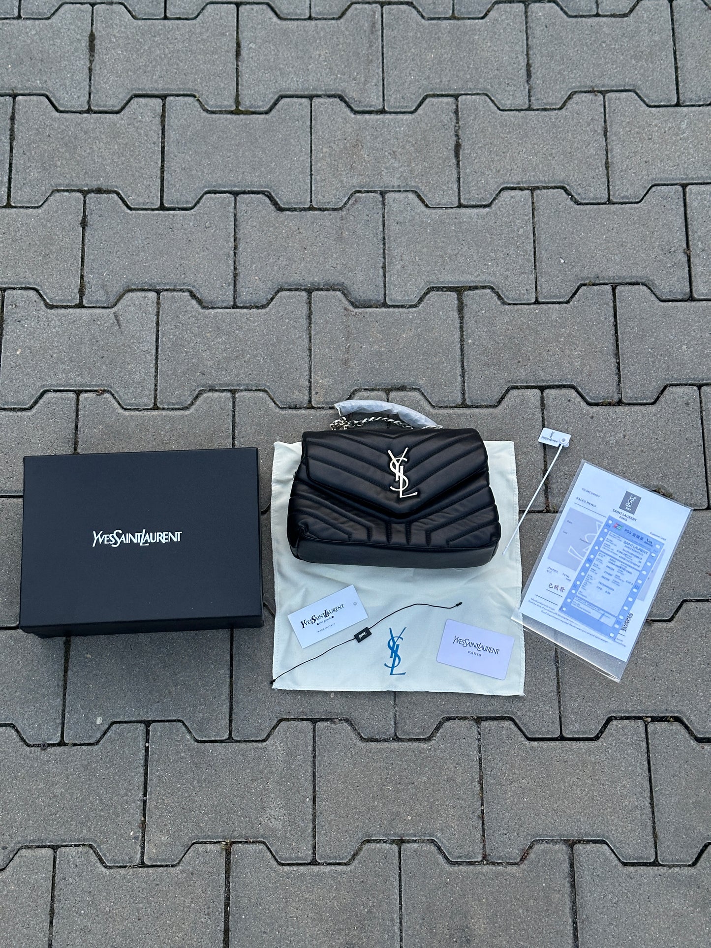 YSL SCHULTERTASCHE MIT STEPP-MUSTER UND SILBERNEM LOGO | 1:1 REPLICA