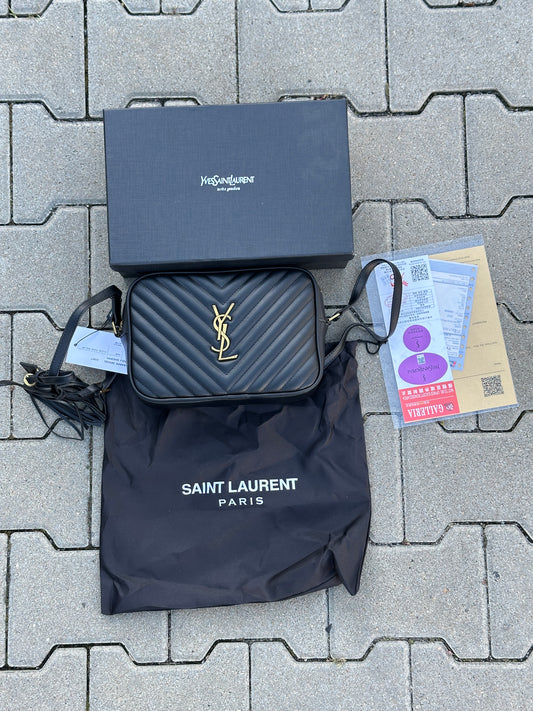 YSL CROSSBODY BAG IN SCHWARZ MIT GOLDFARBENEN LOGO | 1:1 REPLICA