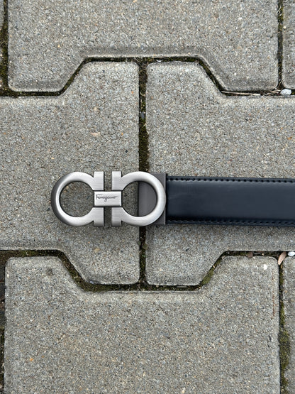SALVATORE FERRAGAMO LEDERGÜRTEL MIT DUNKELSILBER SCHNALLE | 1:1 REPLICA | PU LEDER