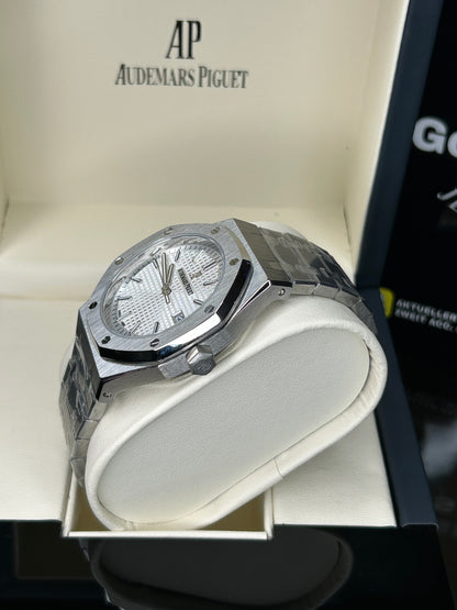 AUDEMARS PIGUET - ROYAL OAK - SILBER GREEN DIAL WEIß