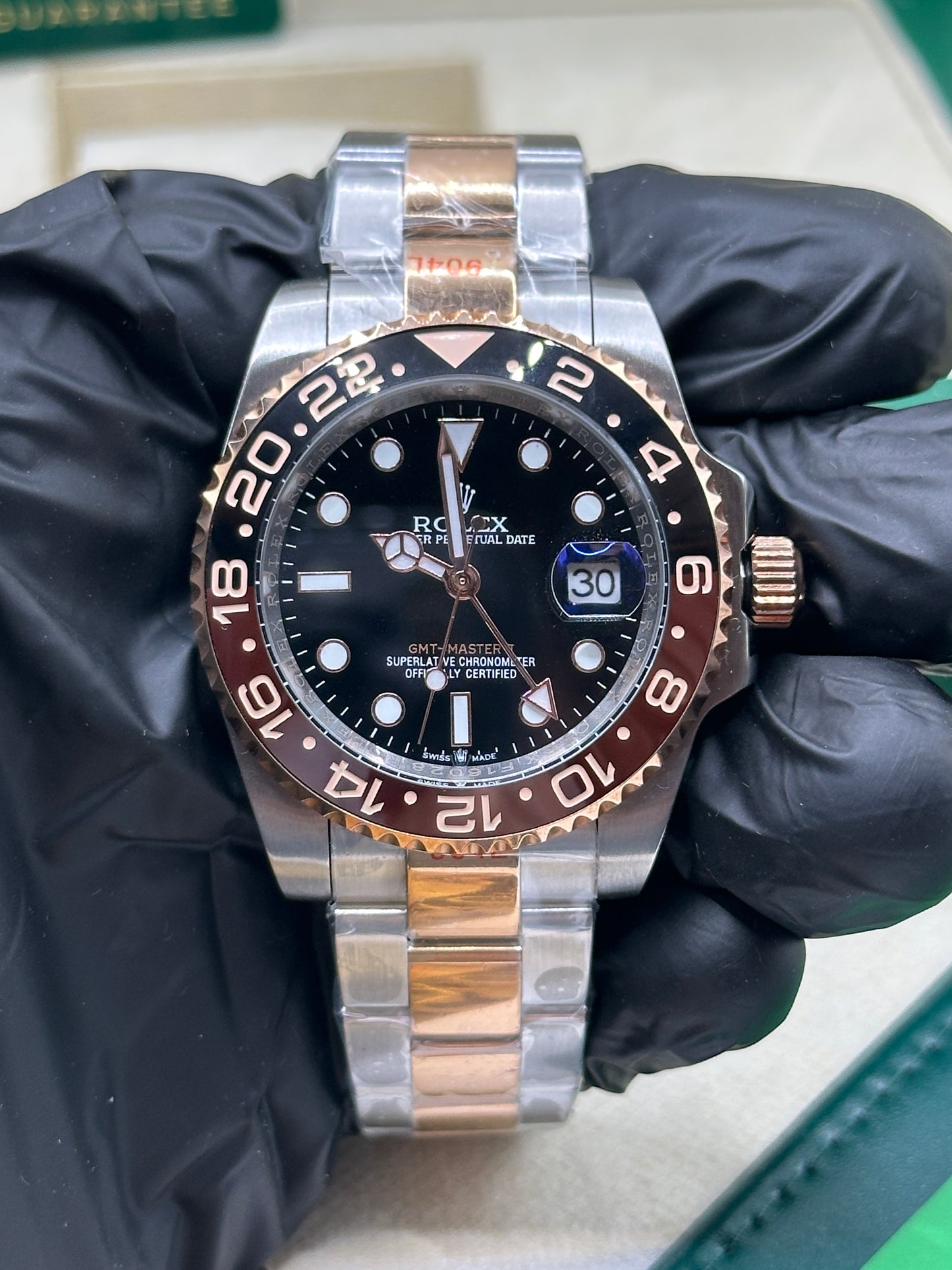 U1 Factory Rolex GMT-Master II "Root Beer", 40mm Bicolor, schwarzes Zifferblatt, braun-schwarze Keramik-Lünette - Automatik