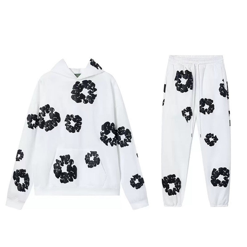 MONCLER EMBROIDERED LOGO SWEAT SHORTS – 1:1 HIGH END