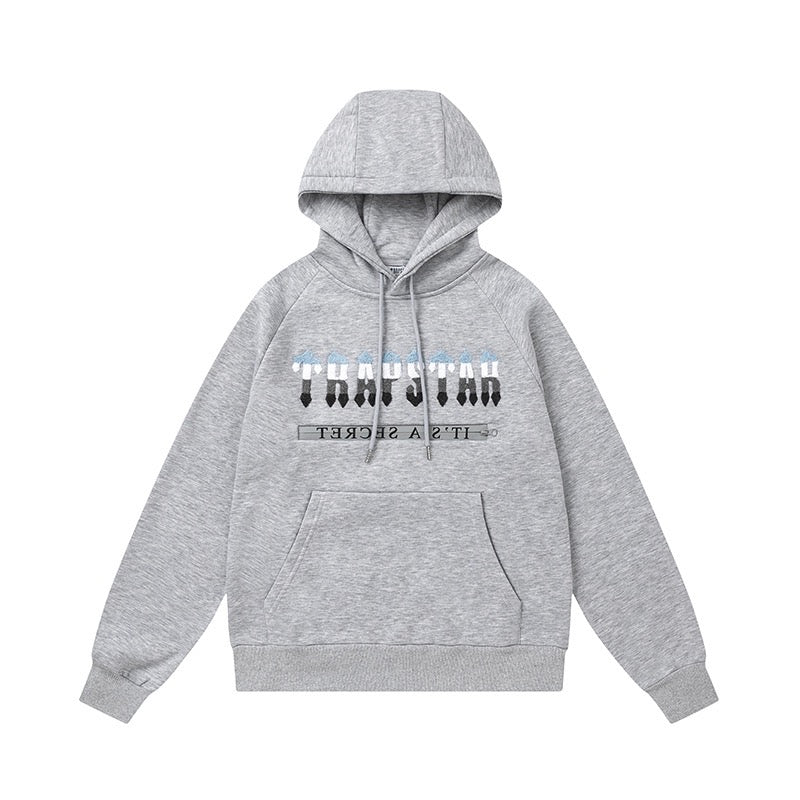 MONCLER EMBROIDERED LOGO SWEAT SHORTS – 1:1 HIGH END