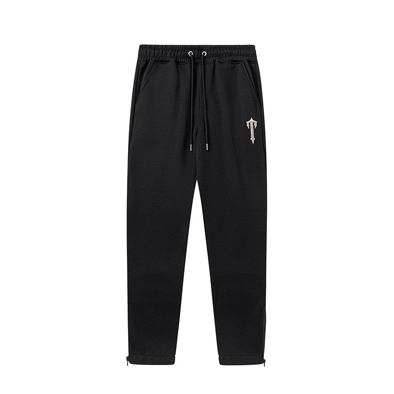 MONCLER EMBROIDERED LOGO SWEAT SHORTS – 1:1 HIGH END